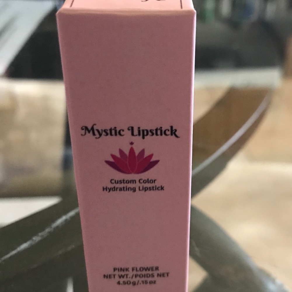Mystic lipstick -pink flower